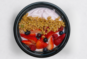 Mixed Berries and Granola Parfait Mixed Berries and Granola Parfait