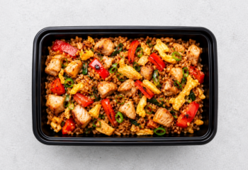 Arroz Chaufa (Chicken Fried Rice with Bell Peppers) Arroz Chaufa (Chicken Fried Rice with Bell Peppers)